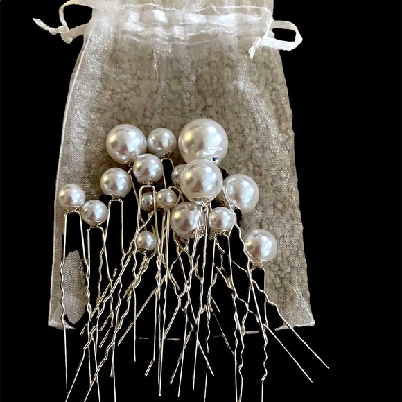 Bridal wedding hair pearl pins like new - Picture 3 of 3